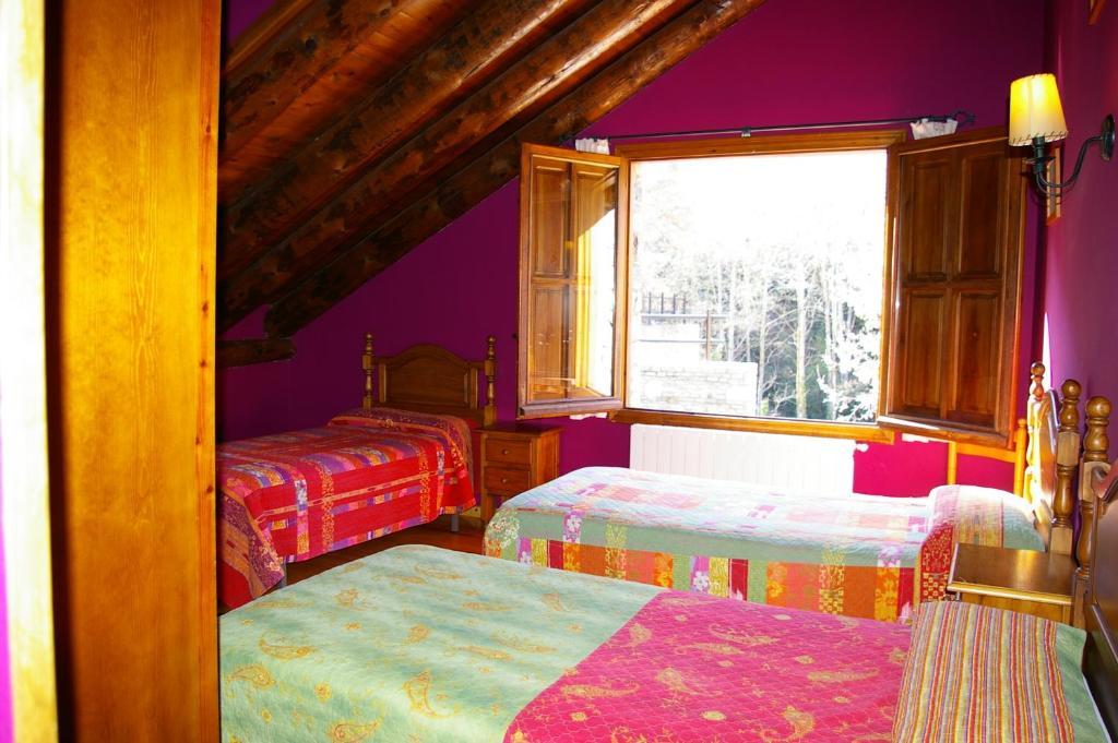 Hosteleria Santa Cruz Santa Cruz De La Seros Ruang foto